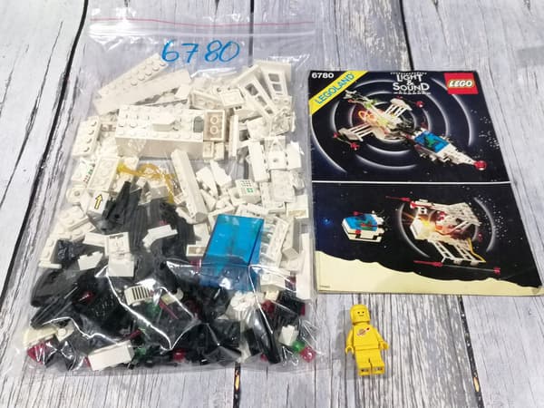 LEGO 6780 XT-Starship Space – Second-hand
