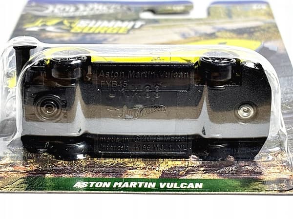 HOT WHEELS – ASTON MARTIN VULCAN (B3)