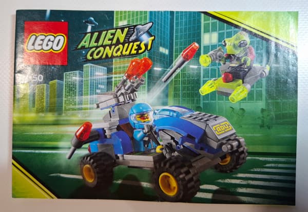 LEGO Alien Conquest: 7050 – Alien Defender