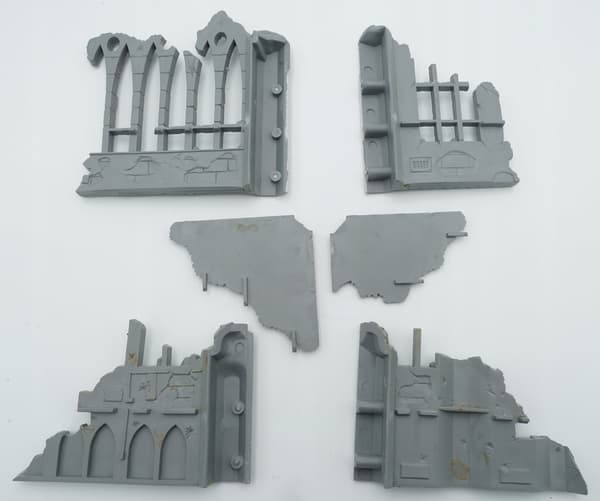 Warhammer 40k Gothic Ruins plastic terrain set