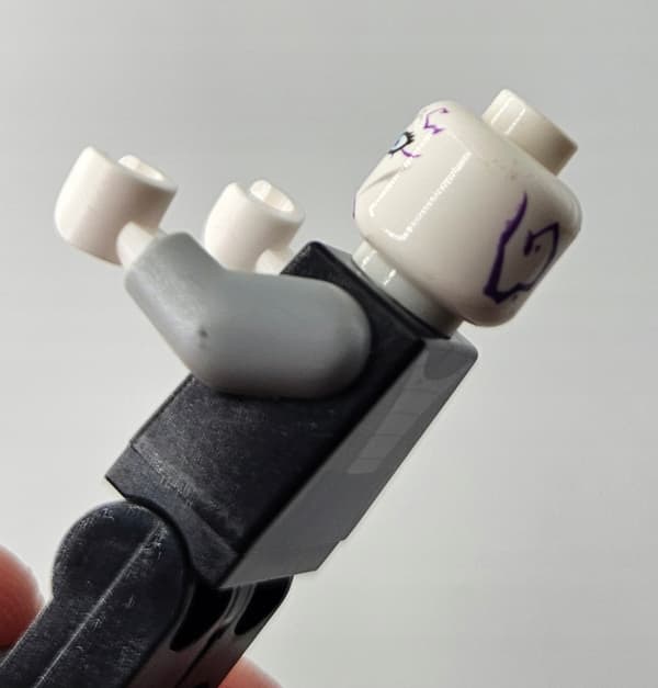 Lego Star Wars minifigure sw0318 Asajj Ventress DEFECT /
