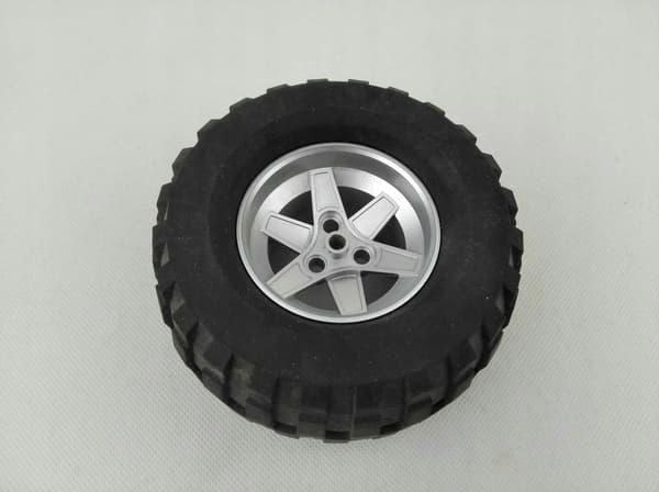LEGO Technic Large Wheel 1 x 22969 + 1 x 32298 8466