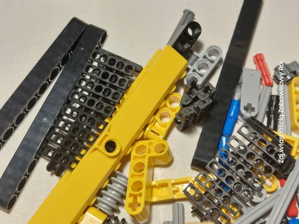 LEGO 9391 Crawler Crane (Tracked Crane)