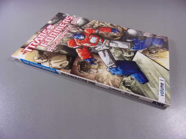 THE TRANSFORMERS REGENERATION ONE 1, 2013, English-language edition