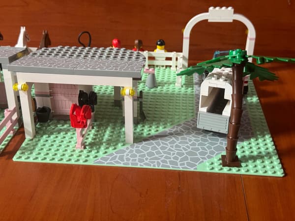 LEGO 6419 Town Paradisa Rolling Acres Ranch Stable with Paddock + poster
