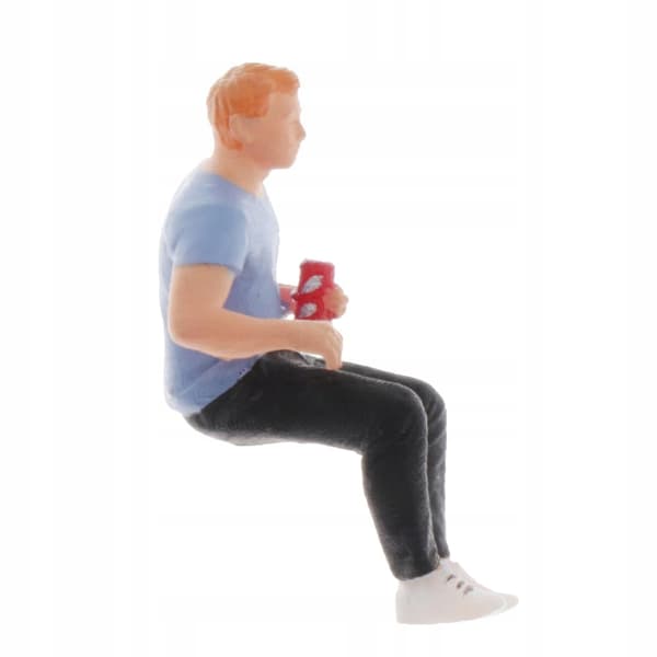 1:64 Painted ‘Lurking’ doll – Action Figure Model A