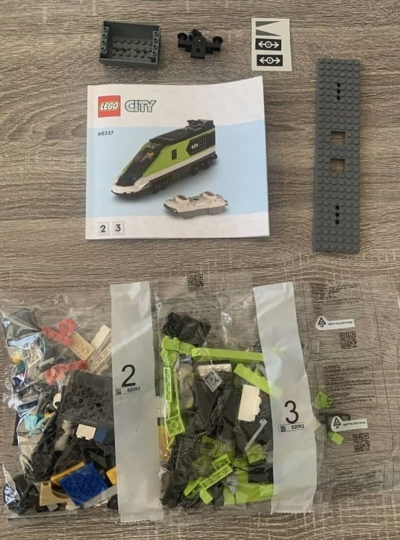 LEGO City Locomotive Train Set (No Electronics) 60337