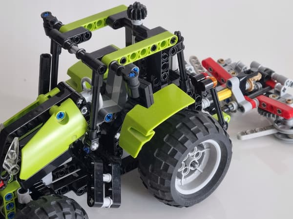 LEGO 9393 Technic: TRACTOR – second-hand