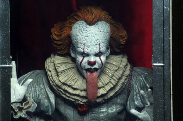 PENNYWISE 18 cm figurine from *It: Chapter Two* by NECA Ultimate