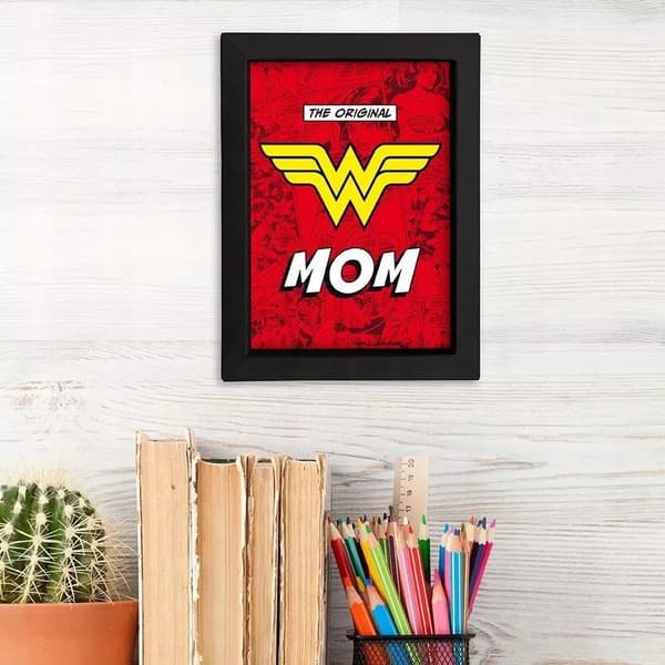 DC Comics. 15x20 cm framed print, Super Mom.