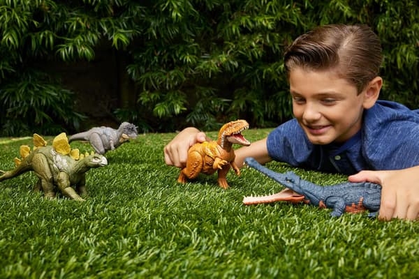 EKRYXINATOSAURUS DINOSAUR FIGURINE WITH SOUND EFFECTS AND AN ATTACK FUNCTION FOR PLAY