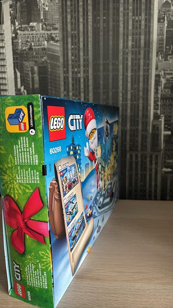 City Advent Calendar 60268 – DESCRIPTION!