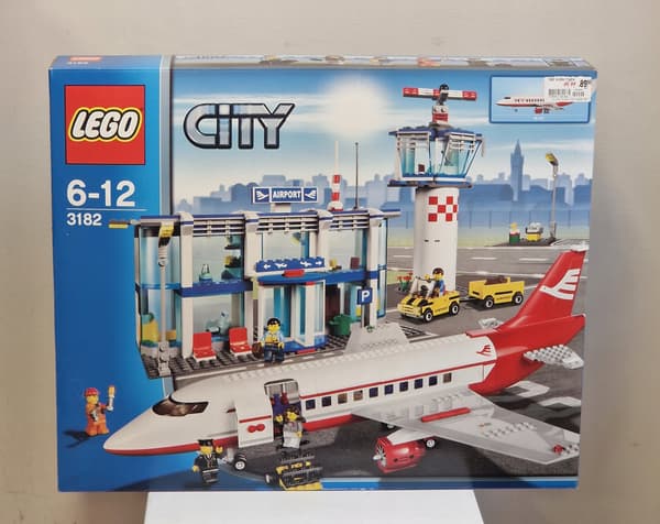 LEGO 3182 City Airport