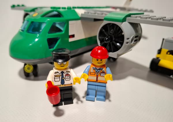 LEGO City: 60101 – Cargo Plane