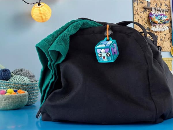 LEGO DOTS 41928 Narwhal Keyring