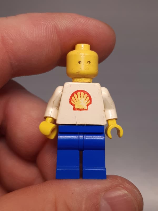 LEGO 6610 Petrol Pumps