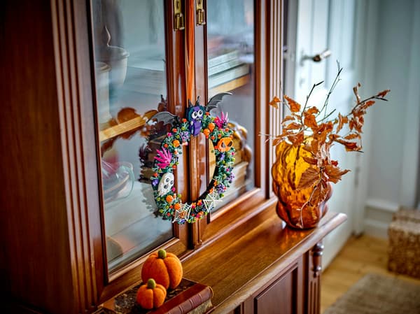 LEGO ICONIC 40825 Halloween Wreath