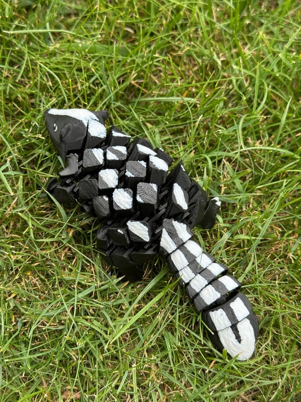 Skunk 3D moving segmented figurine, decorative item, gift, toy