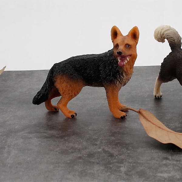 PLASTIC DOG FIGURINE – TABLE DECORATION – ANIMAL MODEL