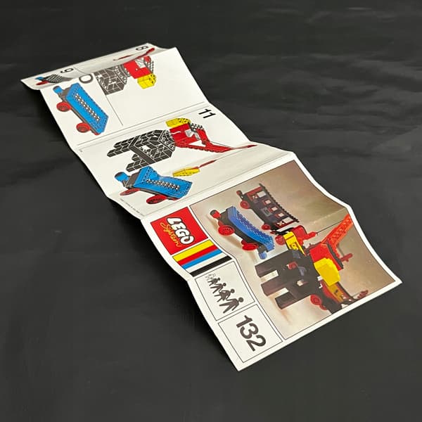 132 LEGO Crane and Wagon