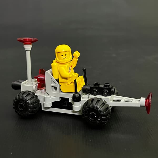 6826 LEGO Crater Rover