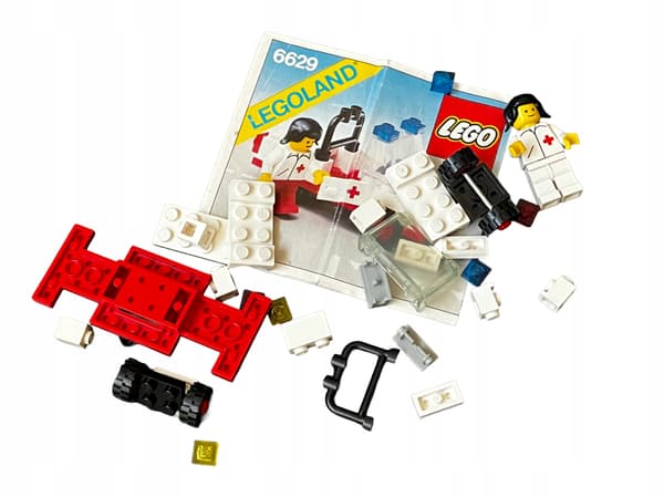 6629 LEGO Ambulance