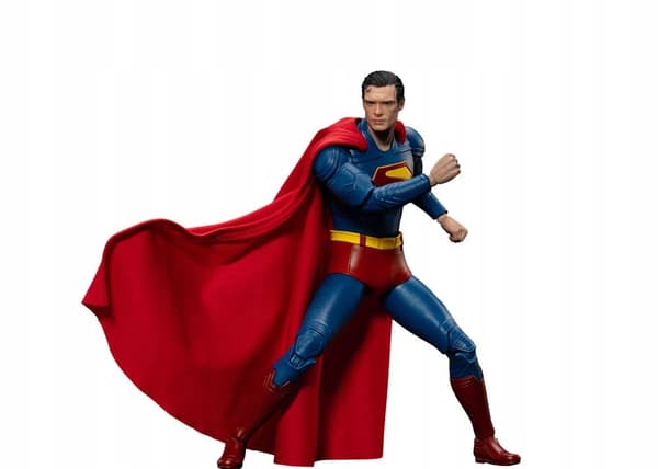 Superman & Krypto DC Superman 2025 Figure, 21 cm