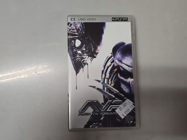 ALIEN VS PREDATOR – A FILM FOR THE PSP