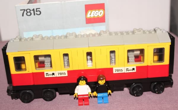 LEGO CITY TOWN TRAIN 7815 INSTRUCTIONS: Passenger Carriage / Sleeper