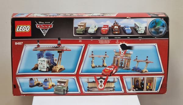 LEGO Disney 8487 LEGO 8487 – Flo’s V8 Café