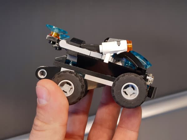 LEGO 70160 Riverside Raid