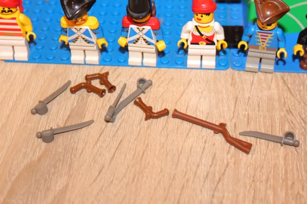 LEGO PIRATES ISLANDERS 6273-3 SET
