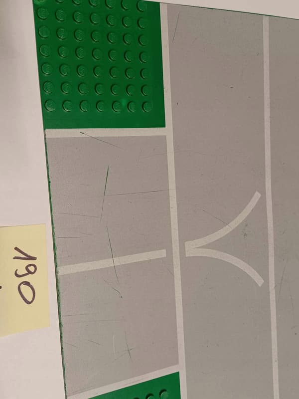 190A12. LEGO thin building plate 32x32, damaged 2360