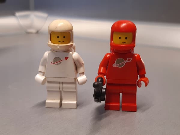 LEGO Classic Space 897 Mobile Rocket Launcher
