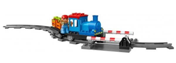 LEGO DUPLO 10810 TRAIN WITH LEVEL CROSSING