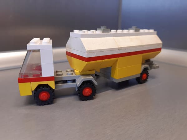 LEGO 671 Shell Fuel Pumper