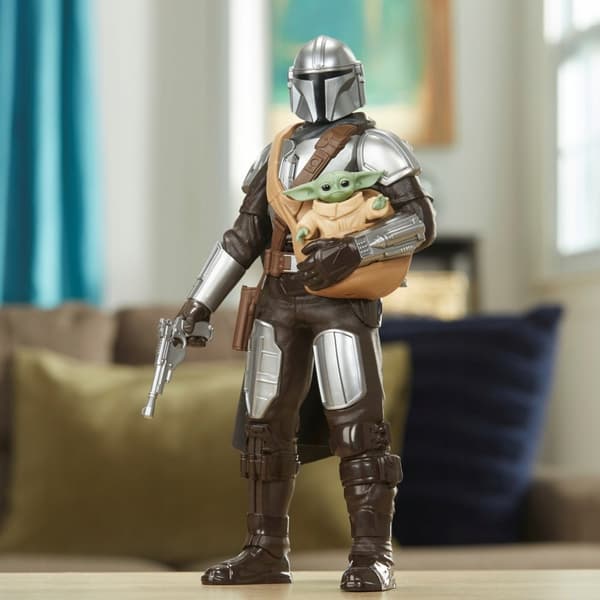 STAR WARS: The Mandalorian and Grogu Interactive Figures