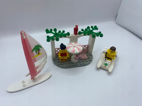 LEGO 6401 Town Beach