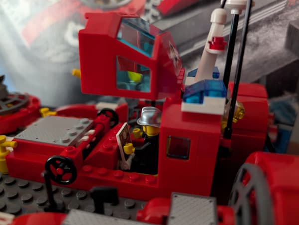 Lego 7944 Fire Brigade Hovercraft with Box