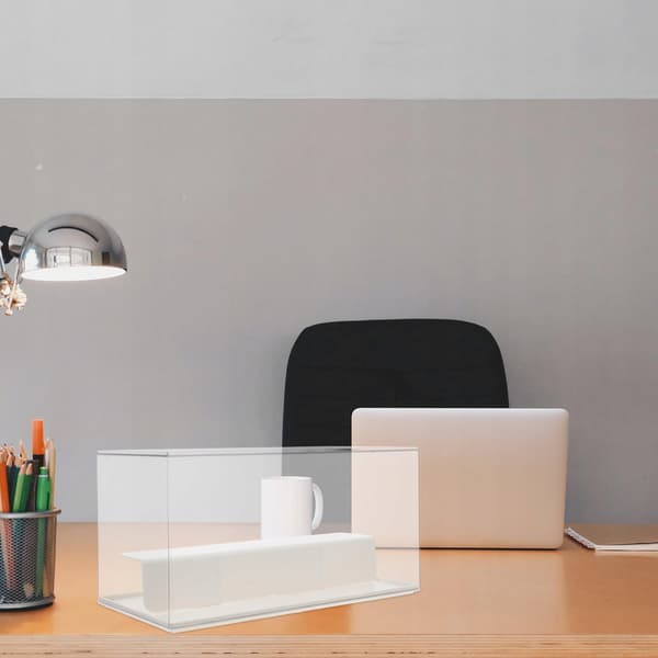 PORTABLE TRANSPARENT CABINET FOR FIGURINES