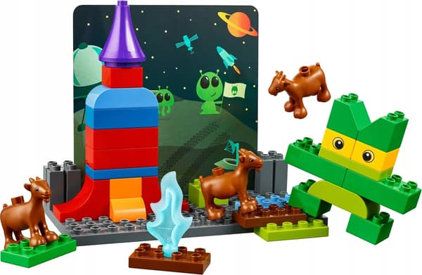 LEGO 45005 StoryTales Set with storage box.