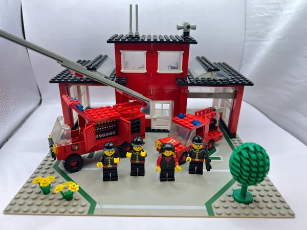 LEGO 6382 Town Fire Station
