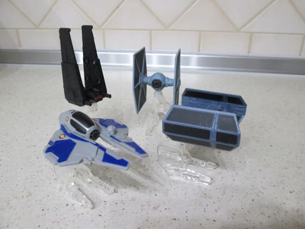 Hot Wheels TIE Fighter Spacecraft CGW52/CGW53
