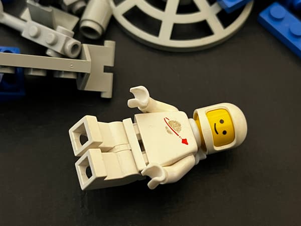 6844 LEGO Seismic Vehicle