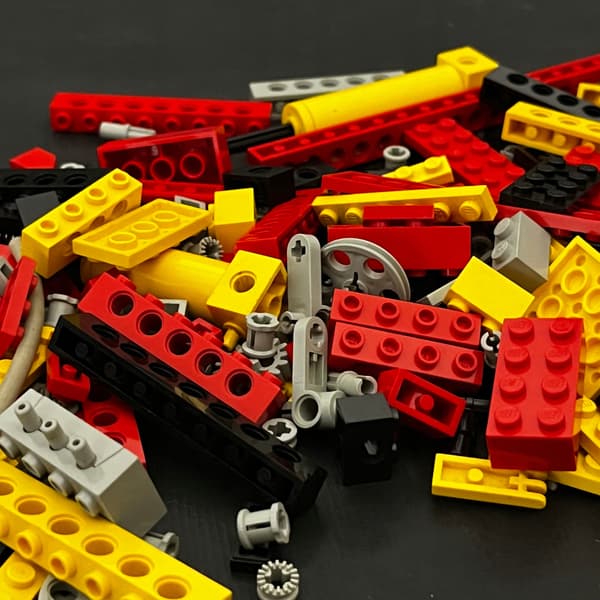8843 LEGO Forklift Truck