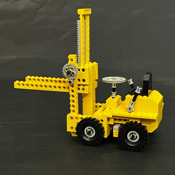 850 LEGO Forklift Truck