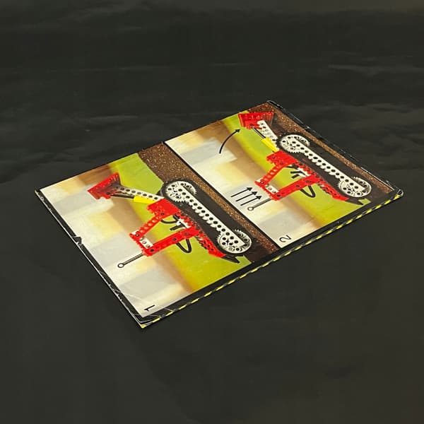 8851 LEGO Instructions