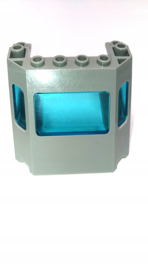118s. LEGO Train 2917, 6x6x5 train with driver’s cab