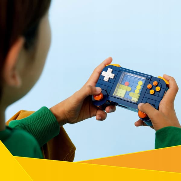 LEGO Creator 3-in-1 Retro Games Console 31380