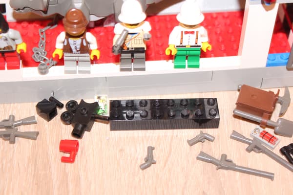 LEGO Classic ADVENTURES 5975 BOX, INSTRUCTIONS, T-Rex Transport SET